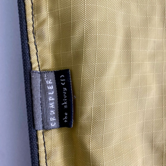 Crumpler The Skinny Messenger Laptop Bag Olive and Yellow - Picture 6 of 6
